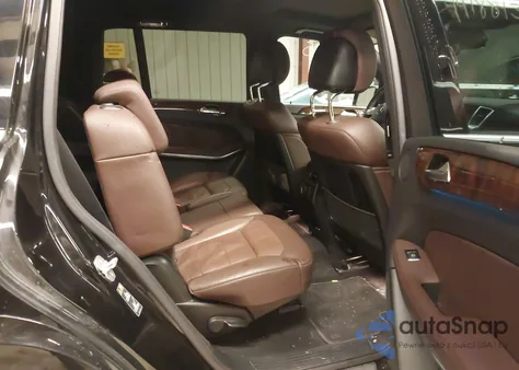 2015 Mercedes-Benz Gl 550 4Matic z USA, uszkodzony, nr VIN 4JGDF7DE5FA592928